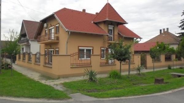 Harkány Szeman Kis Apartmanok מראה חיצוני תמונה